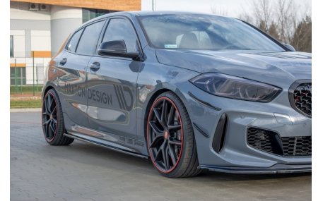 Накладки на пороги BMW 1 (F40)