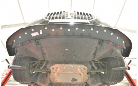 Накладка передняя BMW 7 (G70)