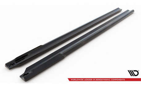 Накладки на пороги BMW 7 (G70)