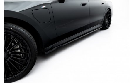 Накладки на пороги BMW 7 (G70)