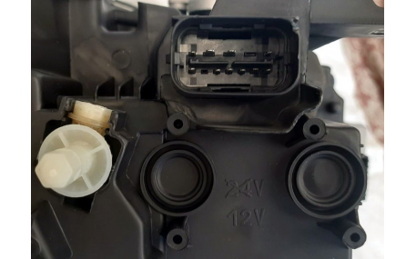 Фары передние BMW X1 F48 2015-2019