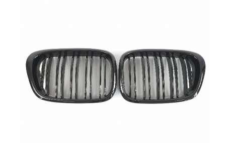 Решетка радиатора BMW 5 (E39)