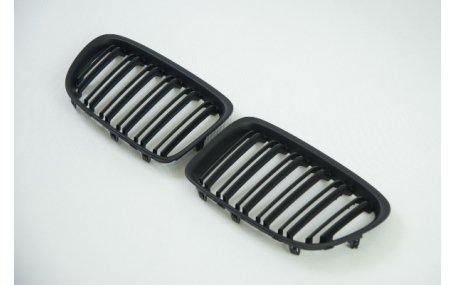 Решетка радиатора BMW X1 E84 2012-2015