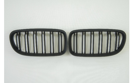 Решетка радиатора BMW 3 E90 2009-2012