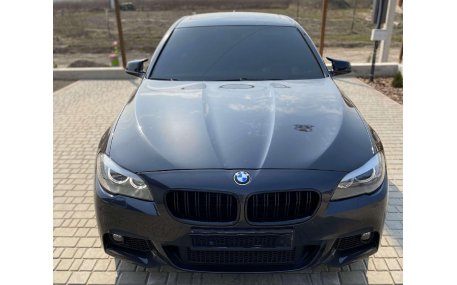 Решетка радиатора BMW 5 (F10)