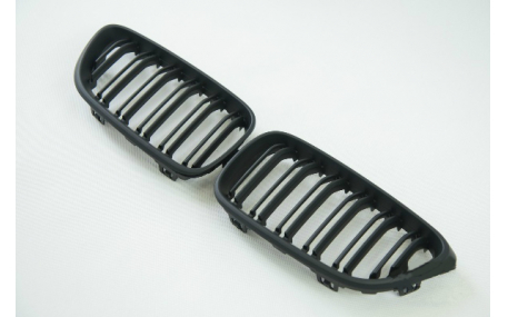 Решетка радиатора BMW 2 F22