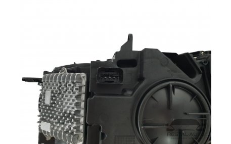 Фары передние BMW X5 (F15)