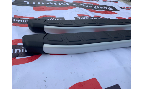 Подножки Toyota RAV4