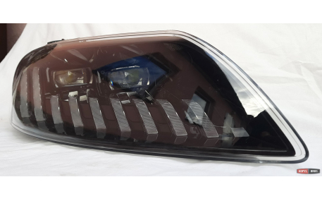 Фары передние Audi Q7 2010-2015