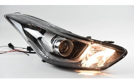 Фары передние HYUNDAI Elantra MD