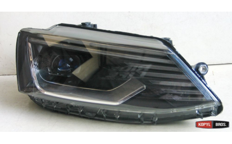 Фары передние Volkswagen Jetta