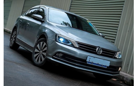 Фары передние Volkswagen Jetta