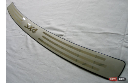 Накладка на задний бампер Suzuki SX4