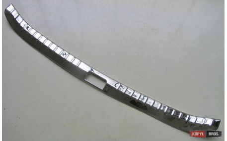 Накладка на задний бампер Toyota Corolla