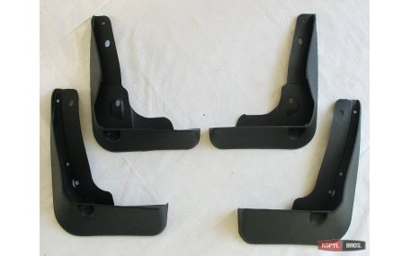 Брызговики Toyota Camry V70