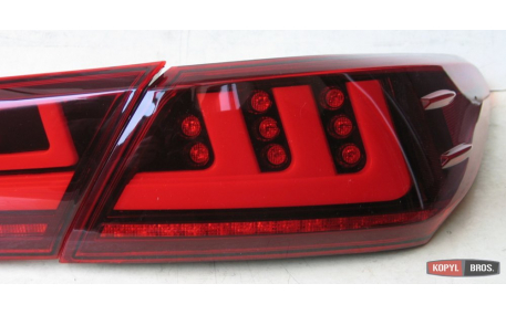 Фонари задние Toyota Camry V70