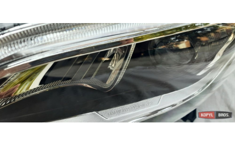 Фары передние Mercedes GLA-class X156
