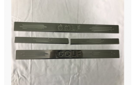 Накладки на пороги Volkswagen Golf 5