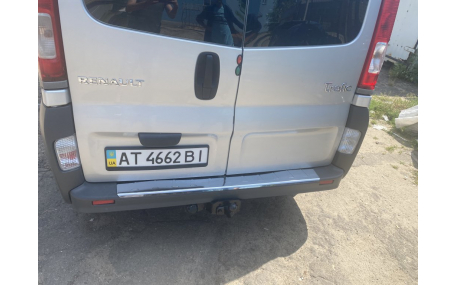 Накладка на задний бампер Opel Vivaro