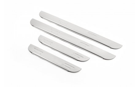 Накладки на пороги Toyota RAV4