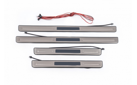 Накладки на пороги Toyota Land Cruiser 200