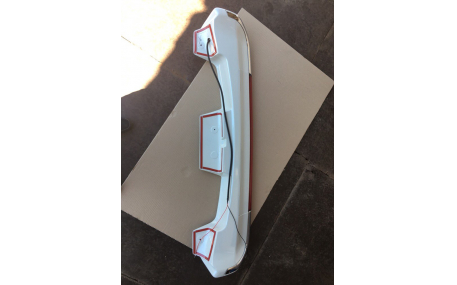 Спойлер Toyota Land Cruiser 200