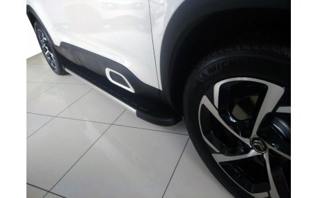 Подножки Peugeot 3008