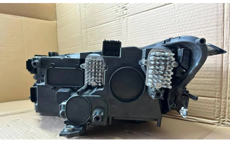 Фары передние Volkswagen Tiguan 2020-2023