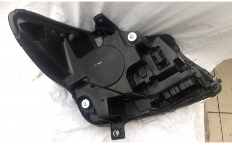 Фары передние Mercedes Vito W447