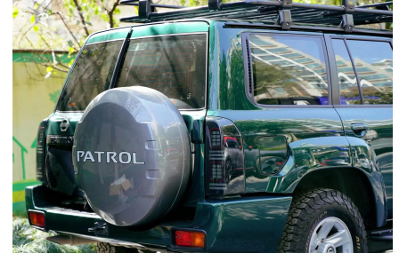 Фонари задние Nissan Patrol Y61 2004-2008