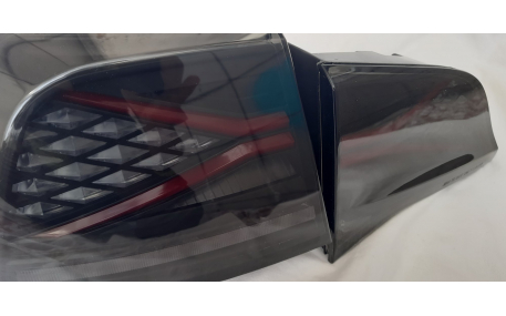 Фонари задние Tesla Model 3