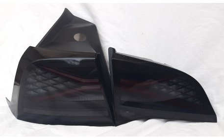 Фонари задние Tesla Model 3