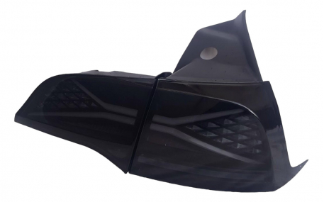 Фонари задние Tesla Model 3