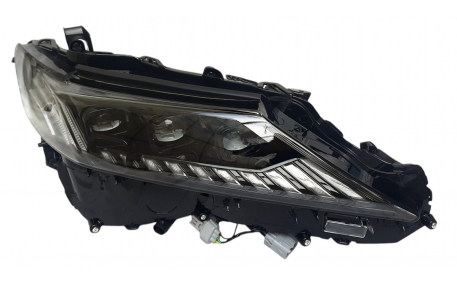 Фары передние Toyota Camry V70 USA