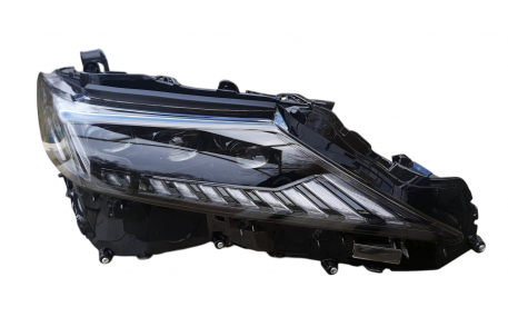 Фары передние Toyota Camry V70 USA