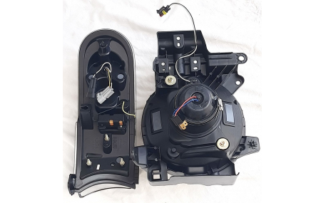 Фары передние Toyota FJ Cruiser