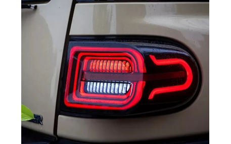 Фонари задние Toyota FJ Cruiser