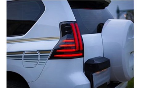 Фонари задние Toyota Land Cruiser Prado 150 2017-2023