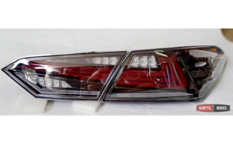 Фонари задние Toyota Camry V70