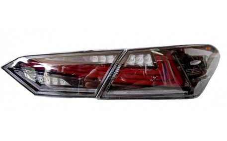 Фонари задние Toyota Camry V70
