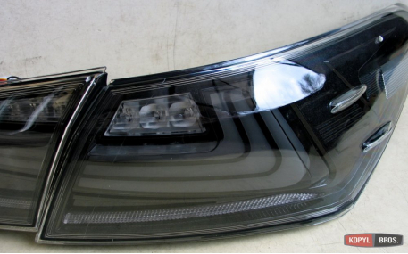 Фонари задние Toyota Camry V70