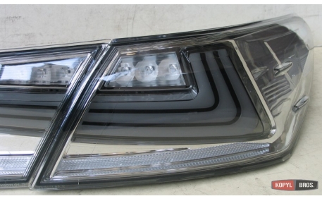 Фонари задние Toyota Camry V70