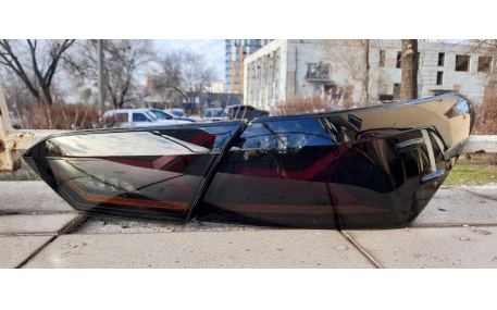 Фонари задние Toyota Camry V70