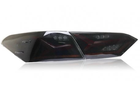 Фонари задние Toyota Camry V70