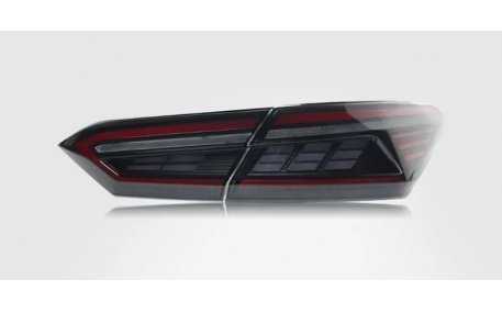 Фонари задние Toyota Camry V70