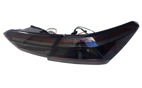Фонари задние Toyota Camry V70