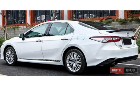 Спойлер Toyota Camry V70