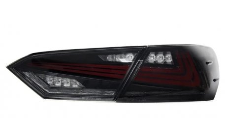 Фонари задние Toyota Camry V70