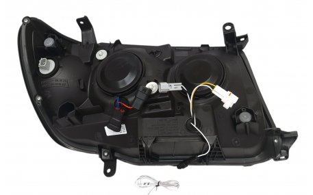 Фары передние Toyota Land Cruiser 100 2005-2007