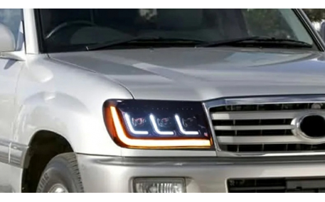 Фары передние Toyota Land Cruiser 100 2005-2007